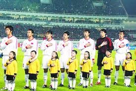 桑德斯谈对位库里：他是非常伟大的球员 我就想着把自己的事做好