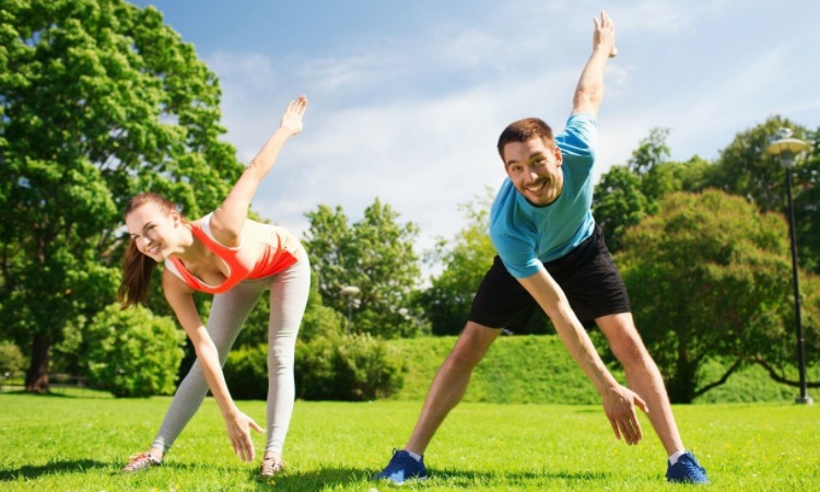 为什么捕手要搓揉新球表面的蜡